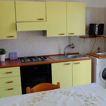 Il Balcone Sul Mare 2 Apartment *