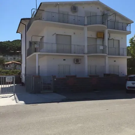 Apartment Il Balcone Sul Mare 2